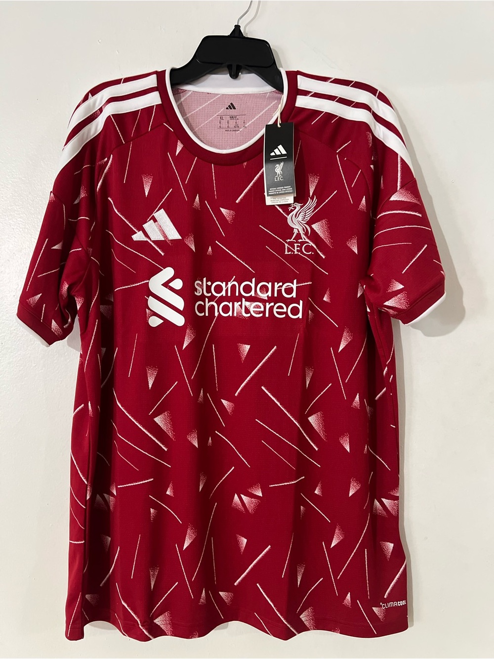 adidas Liverpool MEN’S Jersey in Red and White SZ XL